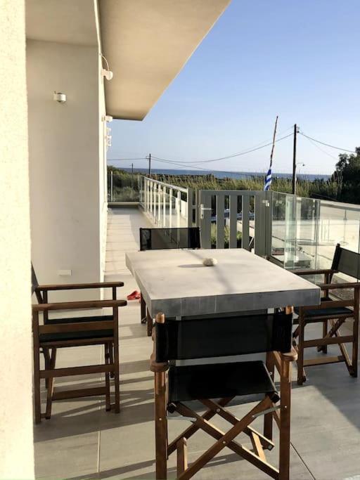 Eleni Apartment Kokkinos Pirgos Ngoại thất bức ảnh